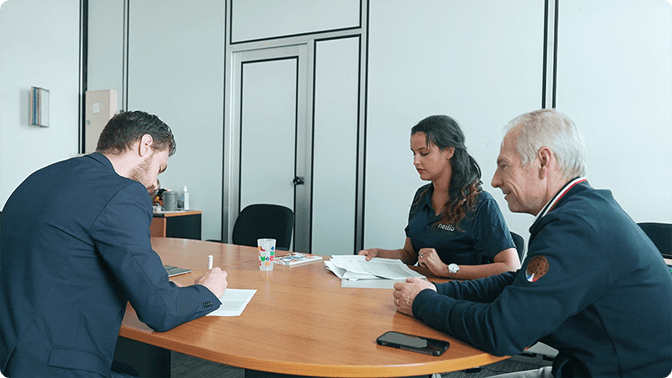 Hellio Qualiservice Cambrai Trio-signature